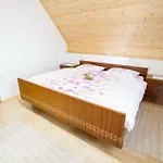 Sunny Two Bedroom Retreat In Beautiful - Two Bedroom *