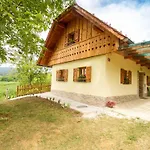 Sunny Two Bedroom Retreat In Beautiful - Two Bedroom *