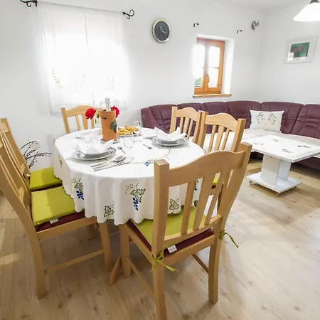 Sunny Two Bedroom Retreat In Beautiful Bizeljsko - Two Bedroom Bizeljsko