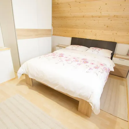 Holiday home Sunny Two Bedroom Retreat In Beautiful Bizeljsko - Two Bedroom