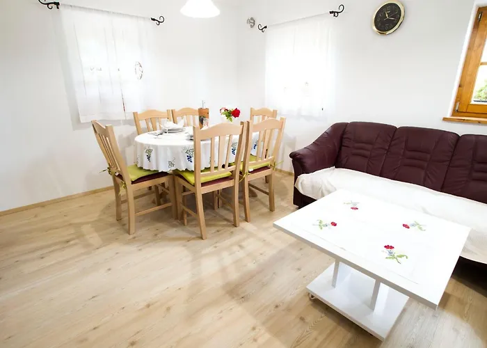 Semesterbostad Sunny Two Bedroom Retreat In Beautiful Bizeljsko - Two Bedroom *