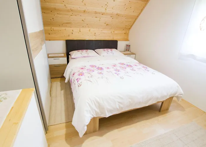 Prázdninový dům Sunny Two Bedroom Retreat In Beautiful Bizeljsko - Two Bedroom Bizeljsko